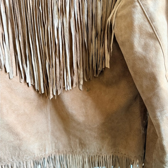 Chico’s Leather Fringed Western Jacket.Pockets. 0.see pictures.small marks back - Picture 8 of 11
